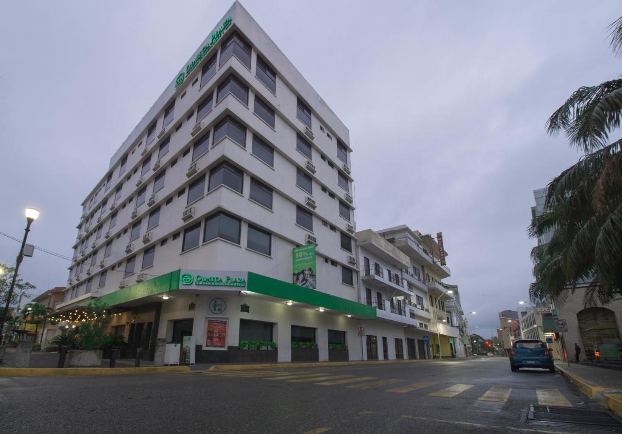 欧梅卡广场城市快捷酒店 比亚埃尔莫萨 外观 照片